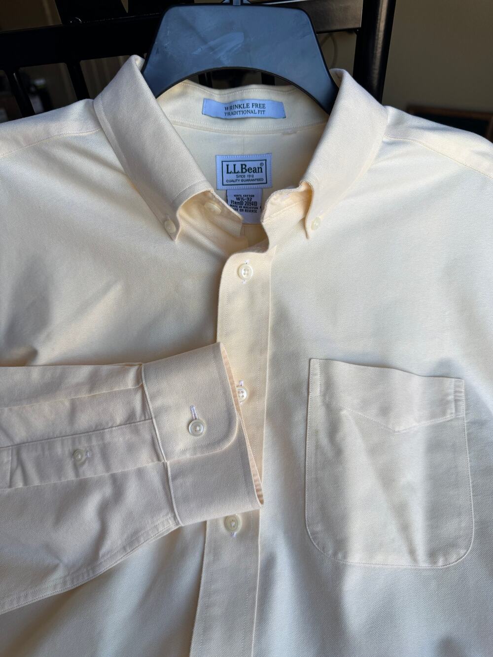 L.L. Bean Men’s Dress Shirt Large Wrinkle Free Traditional Fit Ivory 100% Cotton